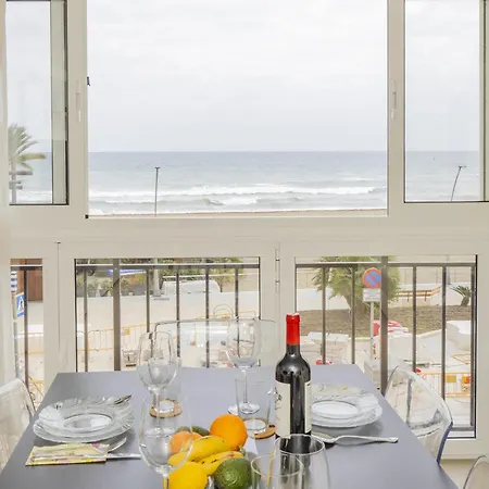 Cubo's Oceanview & Free Parking Appartement *