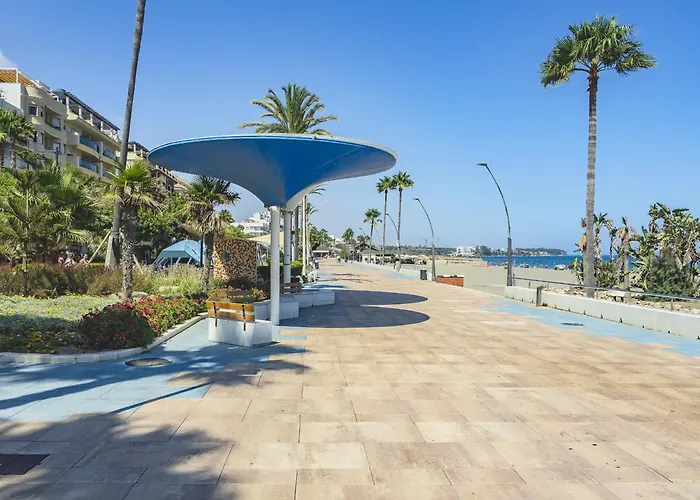 Apartamento Cubo's Oceanview Apartment&free Parking Estepona