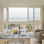 Cubo's Oceanview & Free Parking *