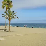 Cubo's Oceanview & Free Parking 아파트