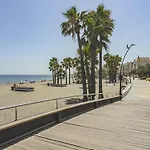 아파트 Cubo's Oceanview & Free Parking *