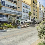 Cubo's Oceanview & Free Parking 에스테포나