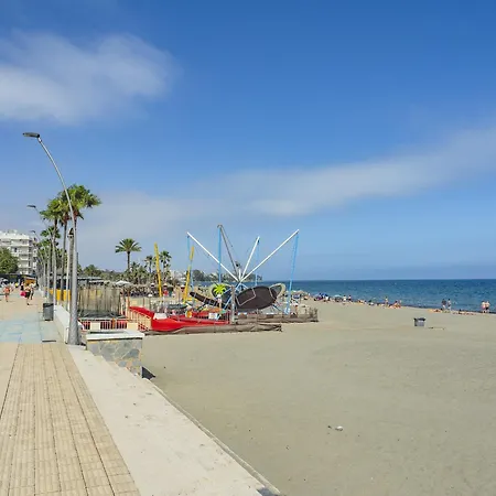 Daire Cubo's Oceanview & Free Parking Estepona