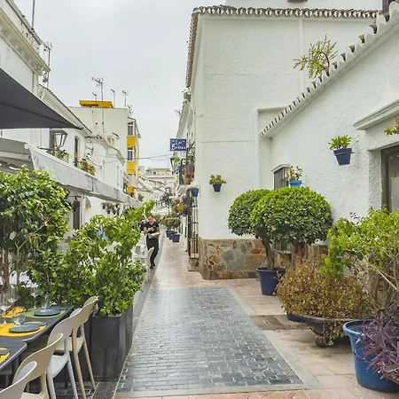 Cubo's Oceanview & Free Parking Апартаменти