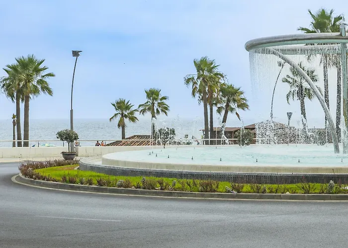 Cubo's Oceanview & Free Parking *