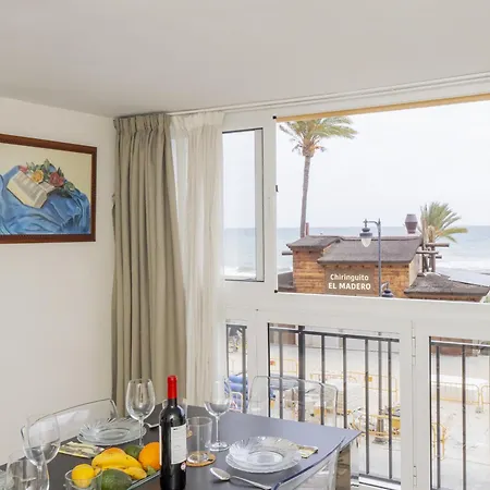 Cubo's Oceanview & Free Parking Estepona