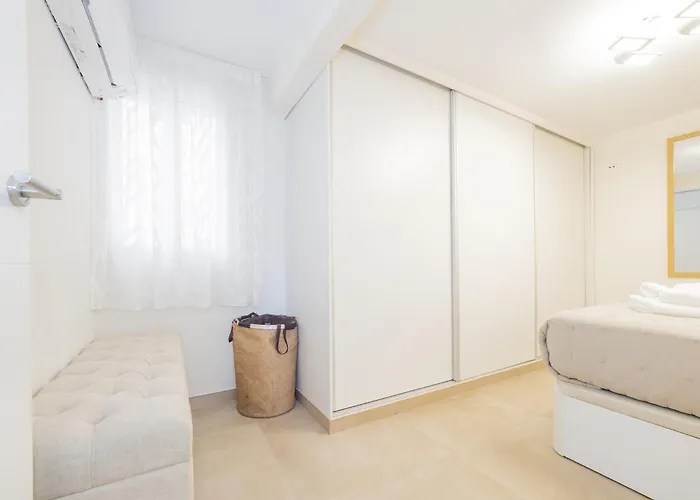 Cubo's Oceanview & Free Parking