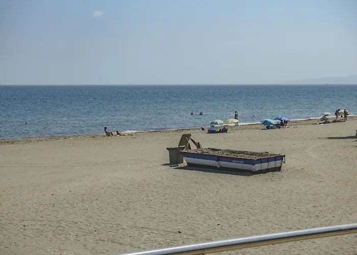 Cubo's Oceanview & Free Parking *